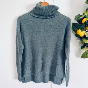 Madewell • slouchy turtleneck sweater